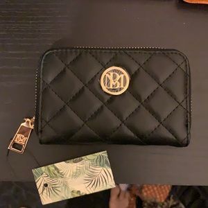 Study badgley mischka wallet nwt